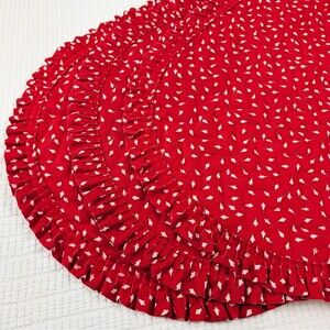 Vintage Quilted Christmas Tree Placemats Ruffled Edge Oval Set of 3 Red White